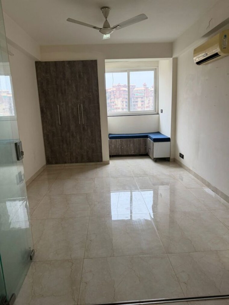 Bedroom, sector 6 dwarka 4 Bedroom 2400 Sq.Ft. Apartment In Sector 6 Dwarka Delhi 10660925