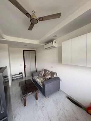 Living Room in 1 BHK Builder Floor at Sector 31 – for Rent