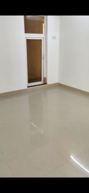 Room in 3 BHK Apartment at Anmol Towers, Goregaon West – for Sale