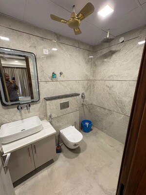 Team Area in 1 BHK Builder Floor at Sector 40 – for Rent