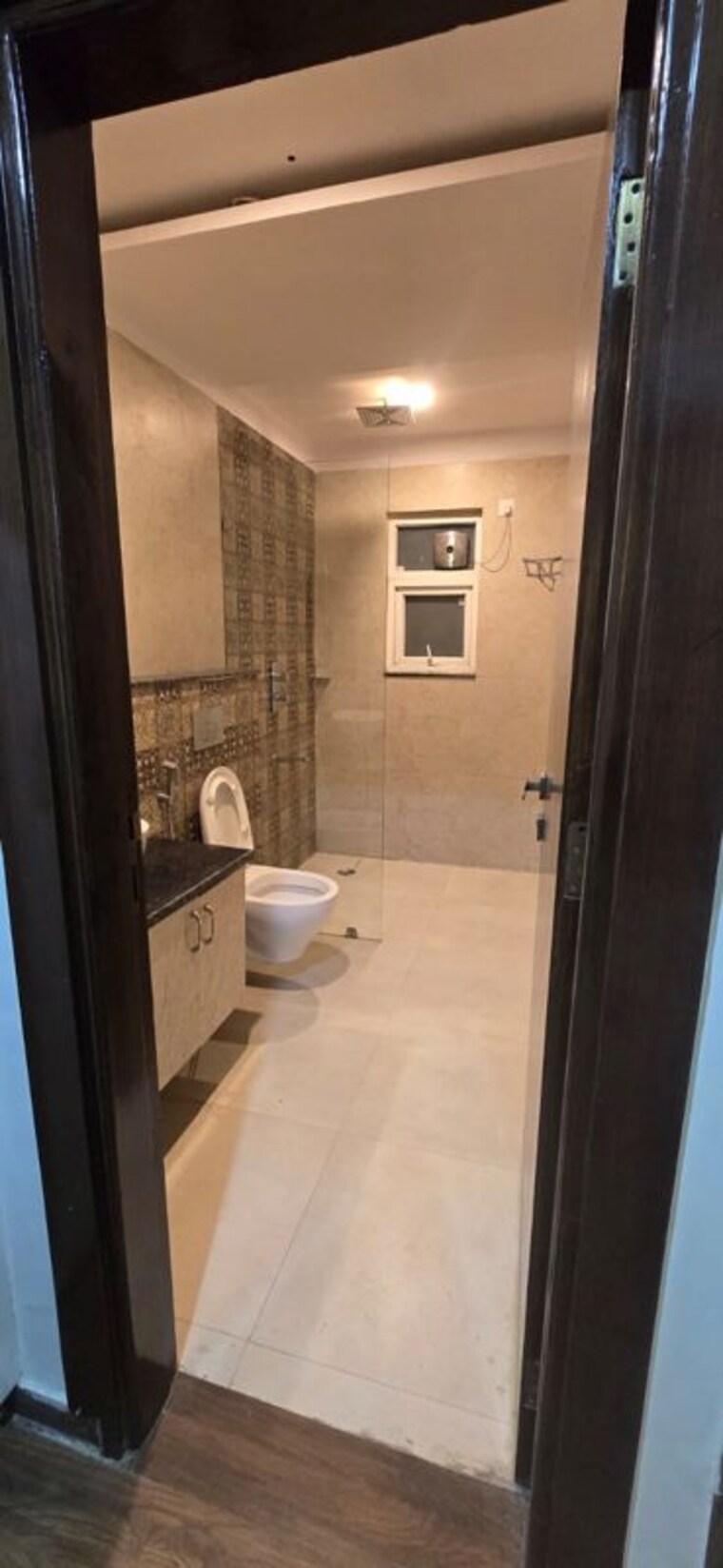 Bathroom, sector 40 3 Bedroom 270 Sq.Yd. Builder Floor In Sector 40 Gurgaon 10661030