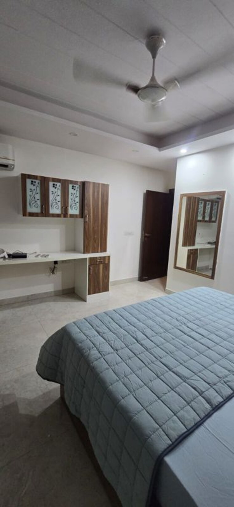 Room, sector 40 3 Bedroom 270 Sq.Yd. Builder Floor In Sector 40 Gurgaon 10661030