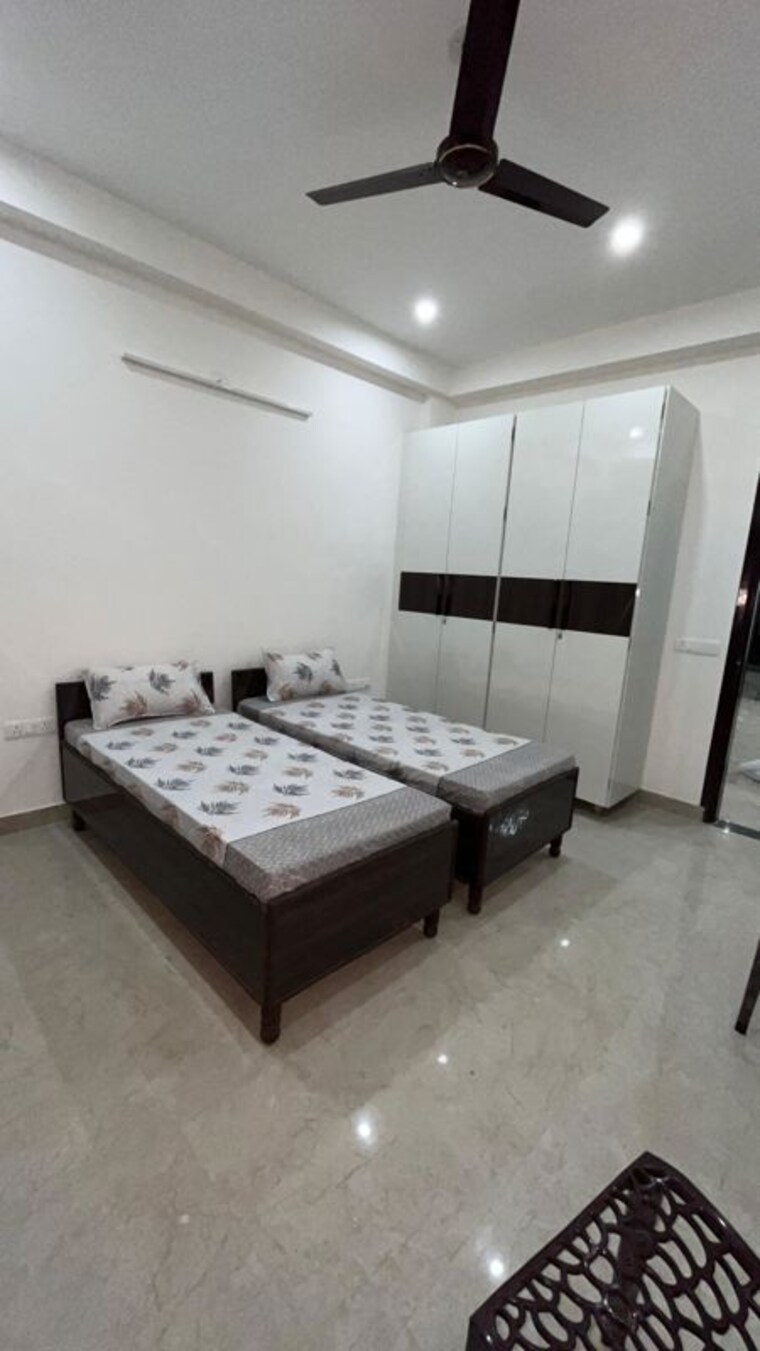 Bedroom, sector 38 Pg For Girls In Sector 38 10660976