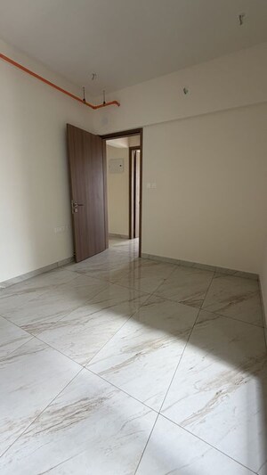 Room in 3 BHK Apartment at Raymond The Invictus By GS, Pokhran Road No One – for Rent