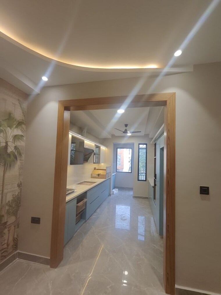 Kitchen, sector 9 4 Bedroom 250 Sq.Yd. Builder Floor In Sector 9 Faridabad 10480406