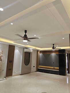 4 BHK +Builder Floor For Sale in Sector 9