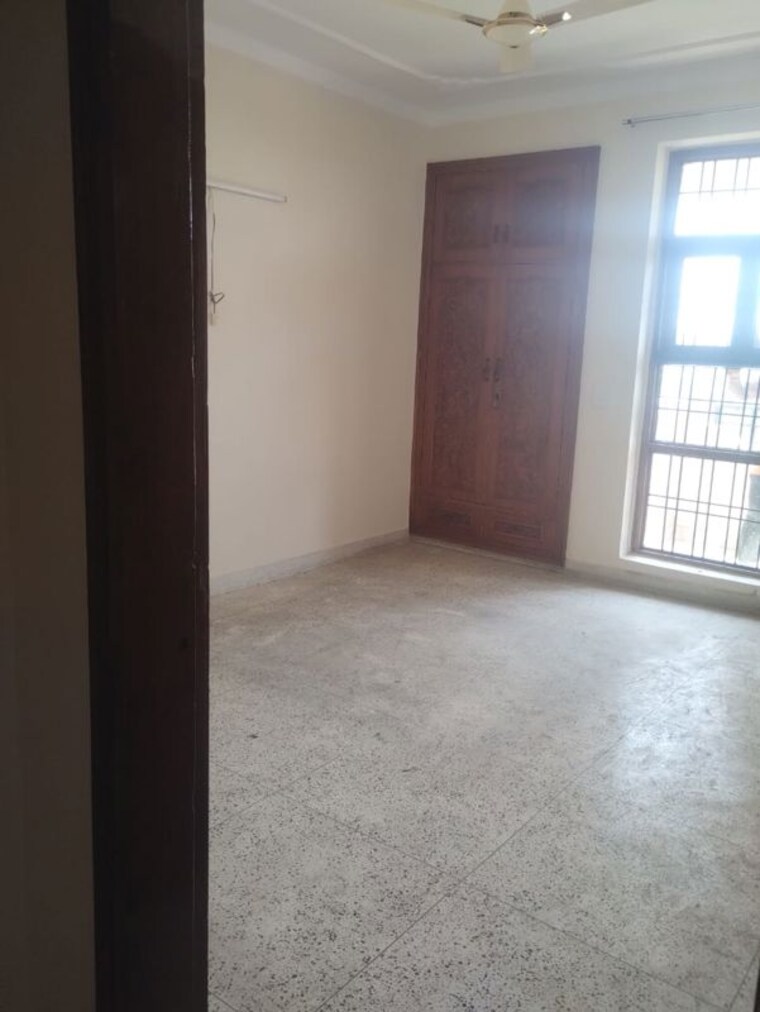 Room, krishilok-apartment 3 Bedroom 1650 Sq.Ft. Apartment In Sector 45 Faridabad 10661045