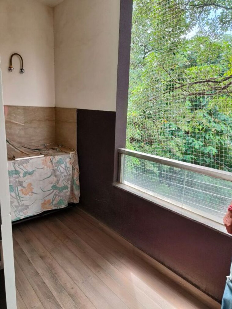 Bedroom, sushant lok i 3.5 Bedroom 300 Sq.Yd. Builder Floor In Sushant Lok I Gurgaon 10661083