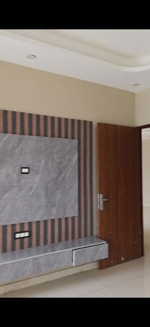 Furnished Amenities in 2 BHK Independent House at Sector 2 Greater Noida – for Rent
