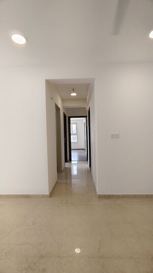 Room in 2 BHK Apartment at Group Satellite Elegance, Goregaon East – for Rent