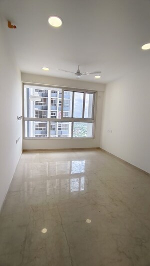 2 BHK Apartment For Rent in Group Satellite Elegance, Goregaon East