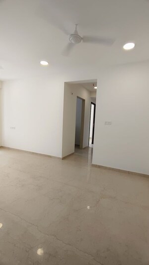 Room in 2 BHK Apartment at Group Satellite Elegance, Goregaon East – for Rent