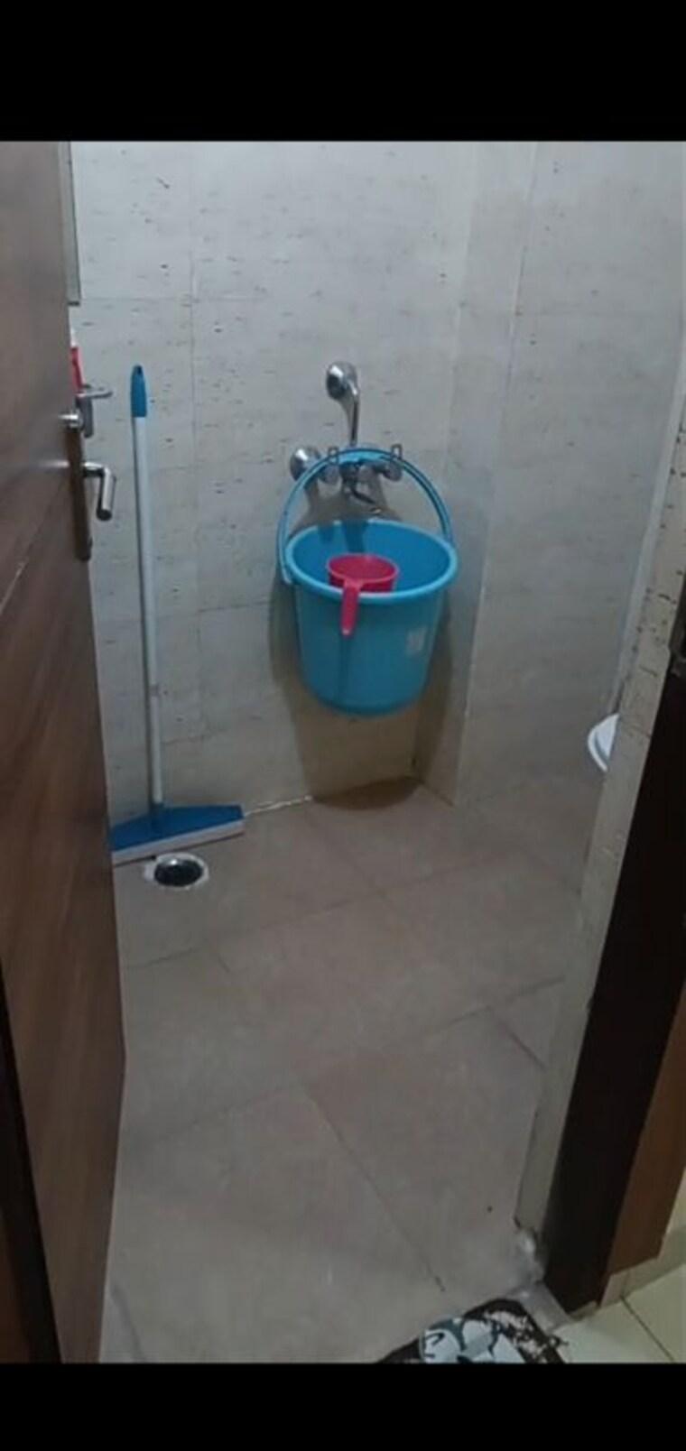Bathroom, a-v-vihaan-galaxy 2 Bedroom 1000 Sq.Ft. Builder Floor In Kulesara Greater Noida 10661094