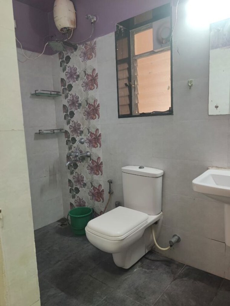 Bathroom, goel-ganga-orchard 2 Bedroom 1049 Sq.Ft. Apartment In Mundhwa Pune 10661101