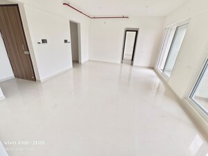 Room in 2.5 BHK Apartment at Ashar Arize, Kalwa – for Rent