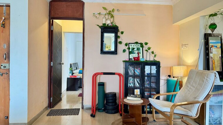 Living Room, juhu-azad-nagar-chs 3 Bedroom 1200 Sq.Ft. Apartment In Andheri West Mumbai 10661146