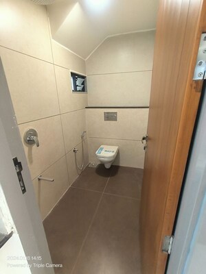 Bathroom in 4 BHK Villa at Shiv Aashray Antilia, Gotri – for Sale