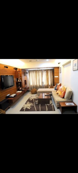 2 BHK Apartment For Rent in Swastik CHS Vile Parle West, Vile Parle West