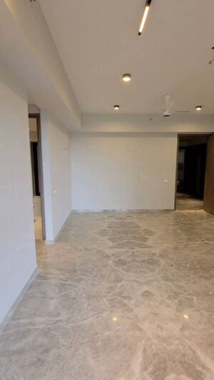 Room in 2 BHK Apartment at Sheth 72 West, Andheri West – for Rent
