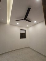 1 BHK 600 Sq.Ft. Builder Floor in Sant Nagar