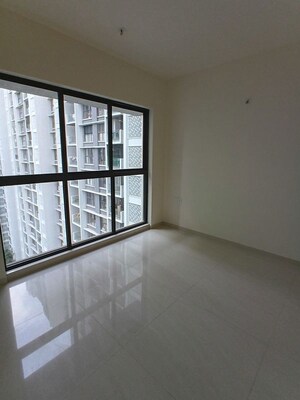 2 BHK Apartment For Rent in Lodha Woods, Kandivali East