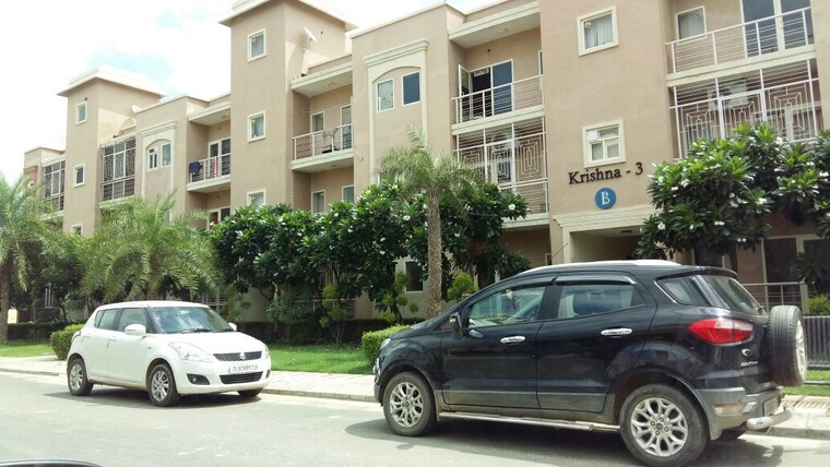  Parking, chhatikara Studio 425 Sq.Ft. Apartment In Chhatikara Vrindavan 9287669