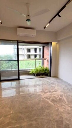 3 BHK +Apartment For Rent in Sheth 72 West