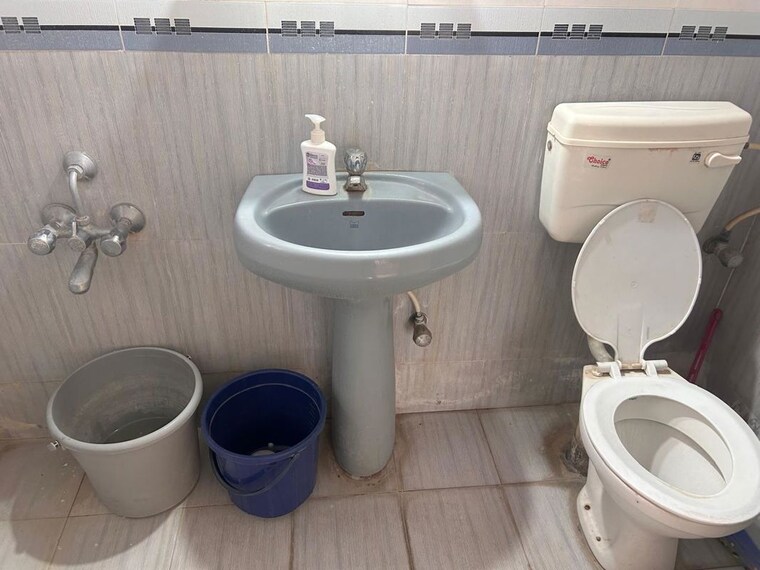 Bathroom, goel-ganga-orchard 2 Bedroom 1049 Sq.Ft. Apartment In Mundhwa Pune 10661199