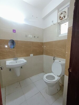 Bathroom in 3.5 BHK Villa at Amrapali Leisure Valley – for Rent