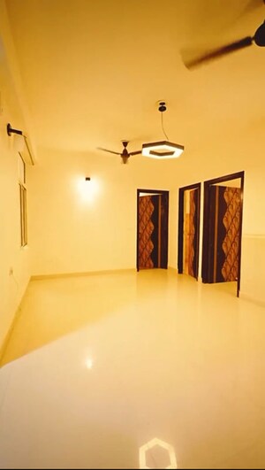 Room in 2 BHK Apartment at Meenal Balmukund Residency, Raj Nagar Extension – for Rent