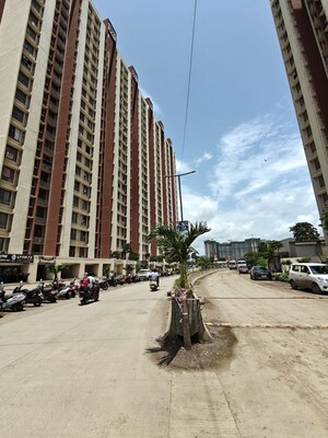  Shop – Exterior View View at Dosti Greater Thane, Kalher - for Rent