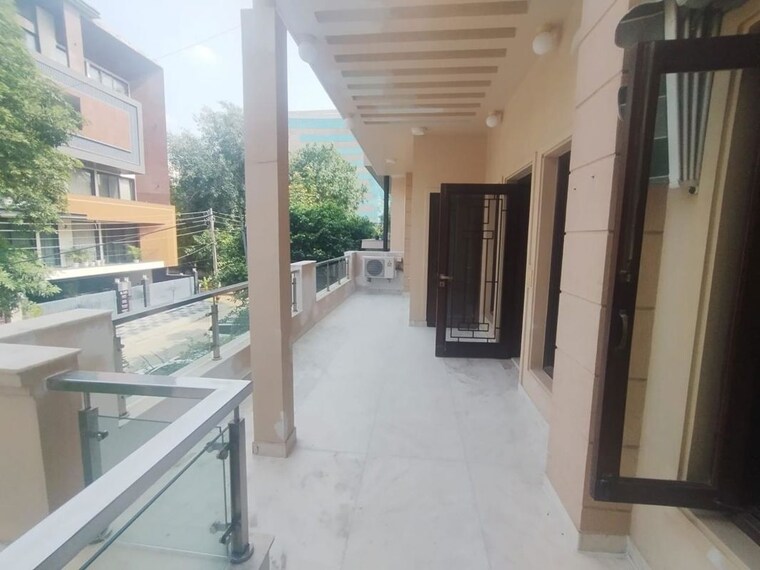 Room, sushant lok i 3 Bedroom 2100 Sq.Ft. Builder Floor In Sushant Lok I Gurgaon 10661346