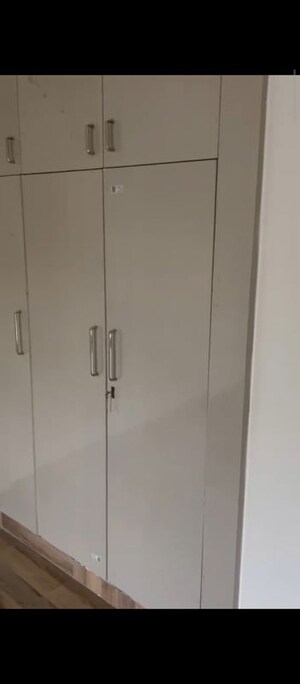 Furnished Amenities in 3 BHK Apartment at Gardenia Gateway, Sector 75 – for Rent