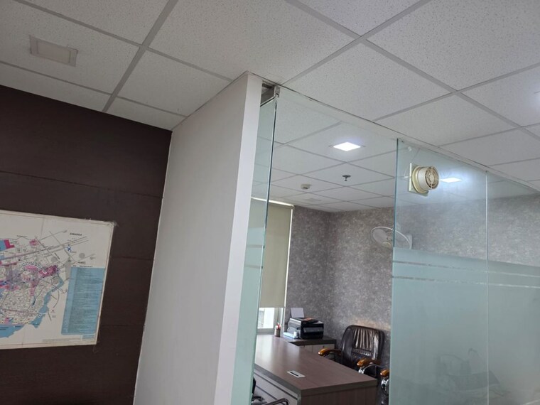 Bathroom, unitech-arcadia Commercial Office Space 900 Sq.Ft. In South City 2 Gurgaon 10661360