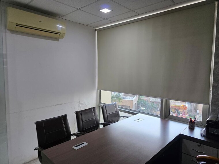 Team Area, unitech-arcadia Commercial Office Space 900 Sq.Ft. In South City 2 Gurgaon 10661360