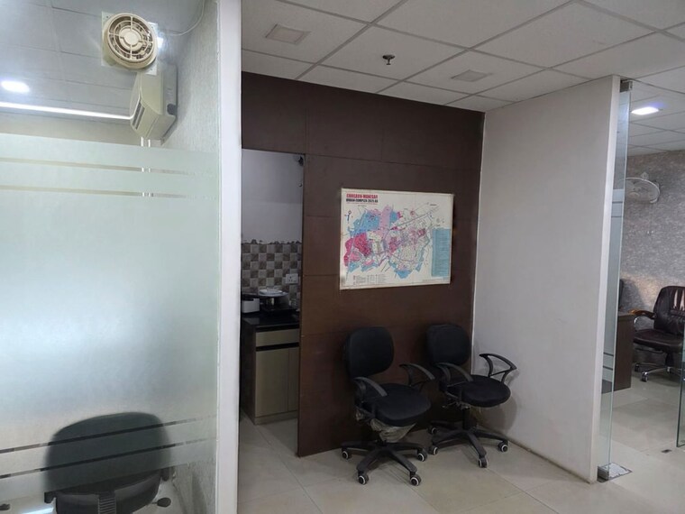 Team Area, unitech-arcadia Commercial Office Space 900 Sq.Ft. In South City 2 Gurgaon 10661360