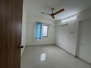 Room in 1 BHK Apartment at Golden Nest Kalyani Nagar, Kalyani Nagar – for Rent