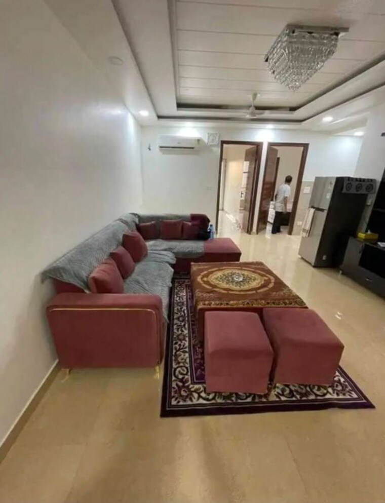 Living Room, rajouri garden 3 Bedroom 160 Sq.Yd. Builder Floor In Rajouri Garden Delhi 10661409