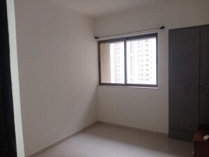 Room in 3 BHK Apartment at Lodha Splendora, Ghodbunder Road – for Sale