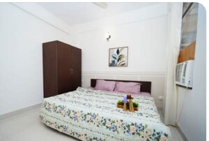 Bedroom in 2 BHK Apartment at Signature Global Synera, Sector 81 – for Sale