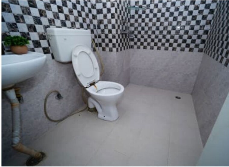 Bathroom, signature-global-synera 2 Bedroom 598 Sq.Ft. Apartment In Sector 81 Gurgaon 10661439