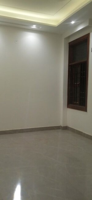 Room in 3 BHK Builder Floor at Palam Colony – for Sale