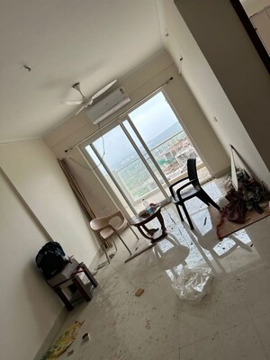 Furnished Amenities in 2 BHK Apartment at Pareena Micasa, Sector 68 – for Rent