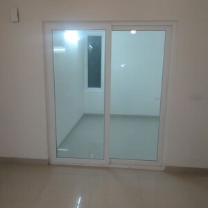 Room in 4 BHK Apartment at Emaar Emerald Floors Premier, Sector 65 – for Rent