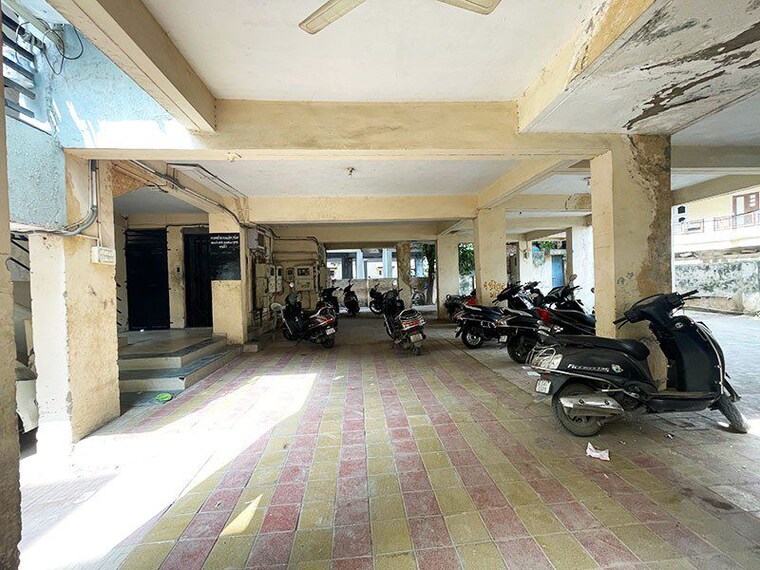  Parking, sardarnagar 2 Bedroom 732 Sq.Ft. Apartment In Sardarnagar Ahmedabad 10661458