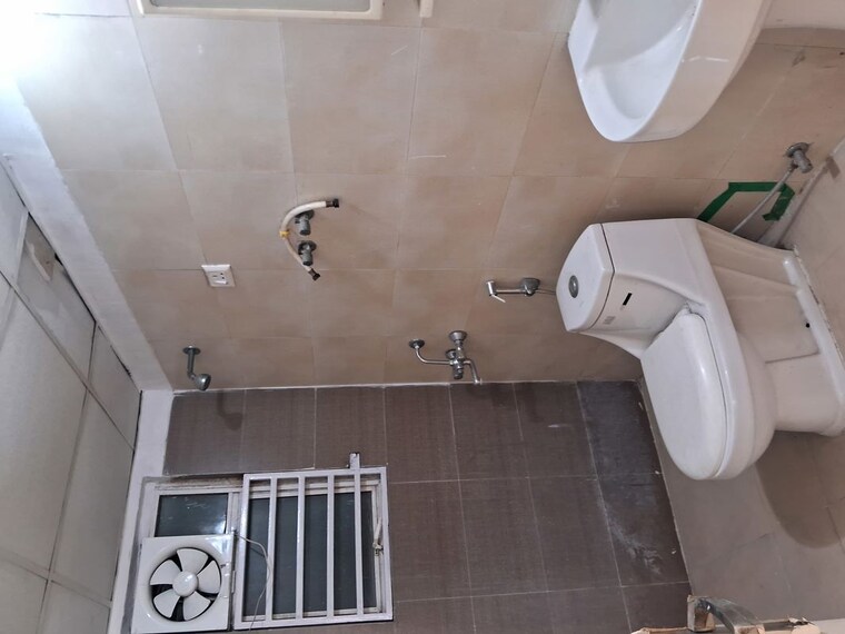 Bathroom, mittal-rajnagar-residency 4 Bedroom 2180 Sq.Ft. Apartment In Raj Nagar Extension Ghaziabad 10661404