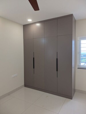 Room in 2.5 BHK Apartment at My Home Sayuk, Tellapur – for Rent