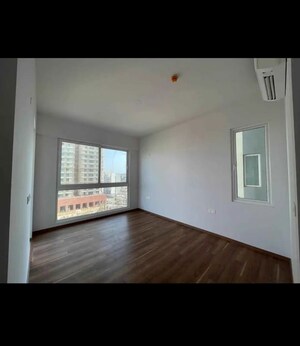 Room in 3 BHK Apartment at Conscient Hines Elevate, Sector 59 – for Sale