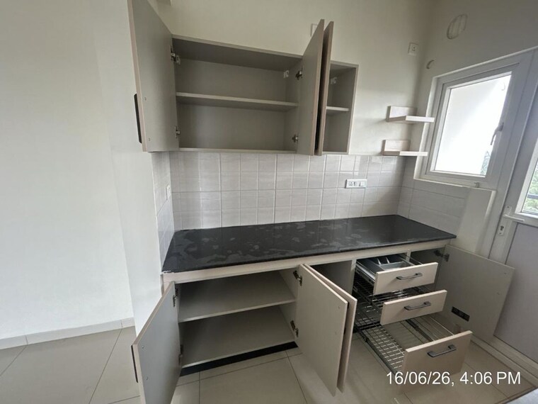 Bathroom, provident-neora 2 Bedroom 912 Sq.Ft. Apartment In Thanisandra Main Road Bangalore 10661504