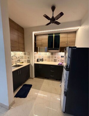 Team Area in 3 BHK Builder Floor at Rajouri Garden – for Rent
